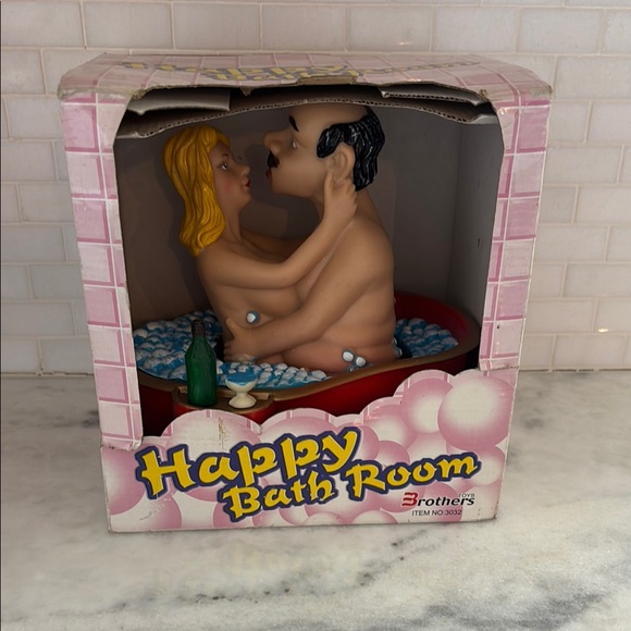 Happy Bath Room Figurine